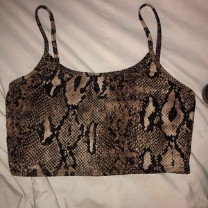 3 crop tops never worn